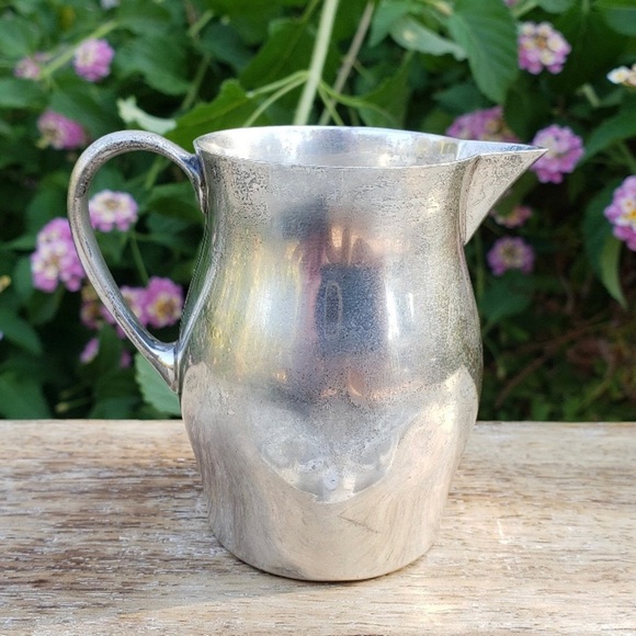 WM Rogers Paul Revere Reproduction Silver Creamer - Picture 7 of 15